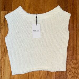 Runway Scout Women's White Knit Top